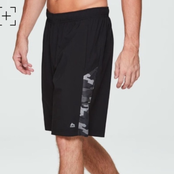 NWT RBX Prime Camo Insert Workout Shorts Size M - Picture 1 of 4